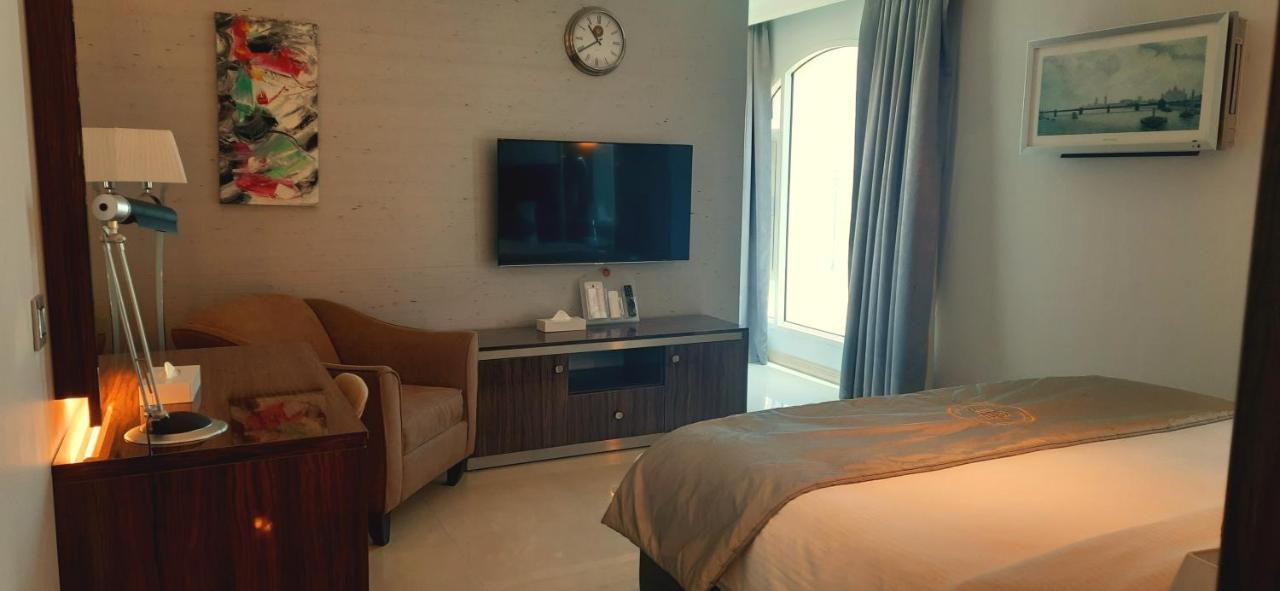 Tio Sea Resort Ал Хор Екстериор снимка A bedroom at the hotel
